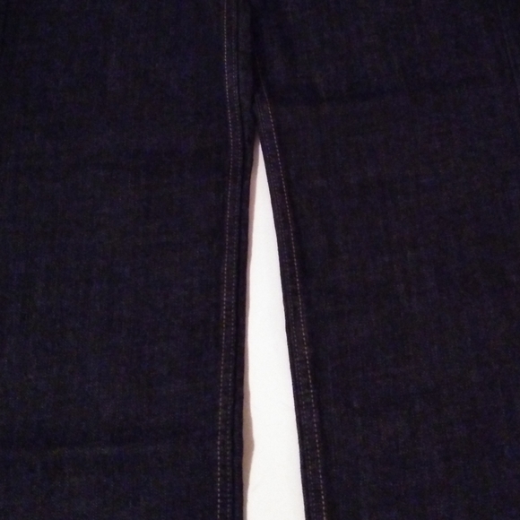 Levi's - Picture 4 of 8